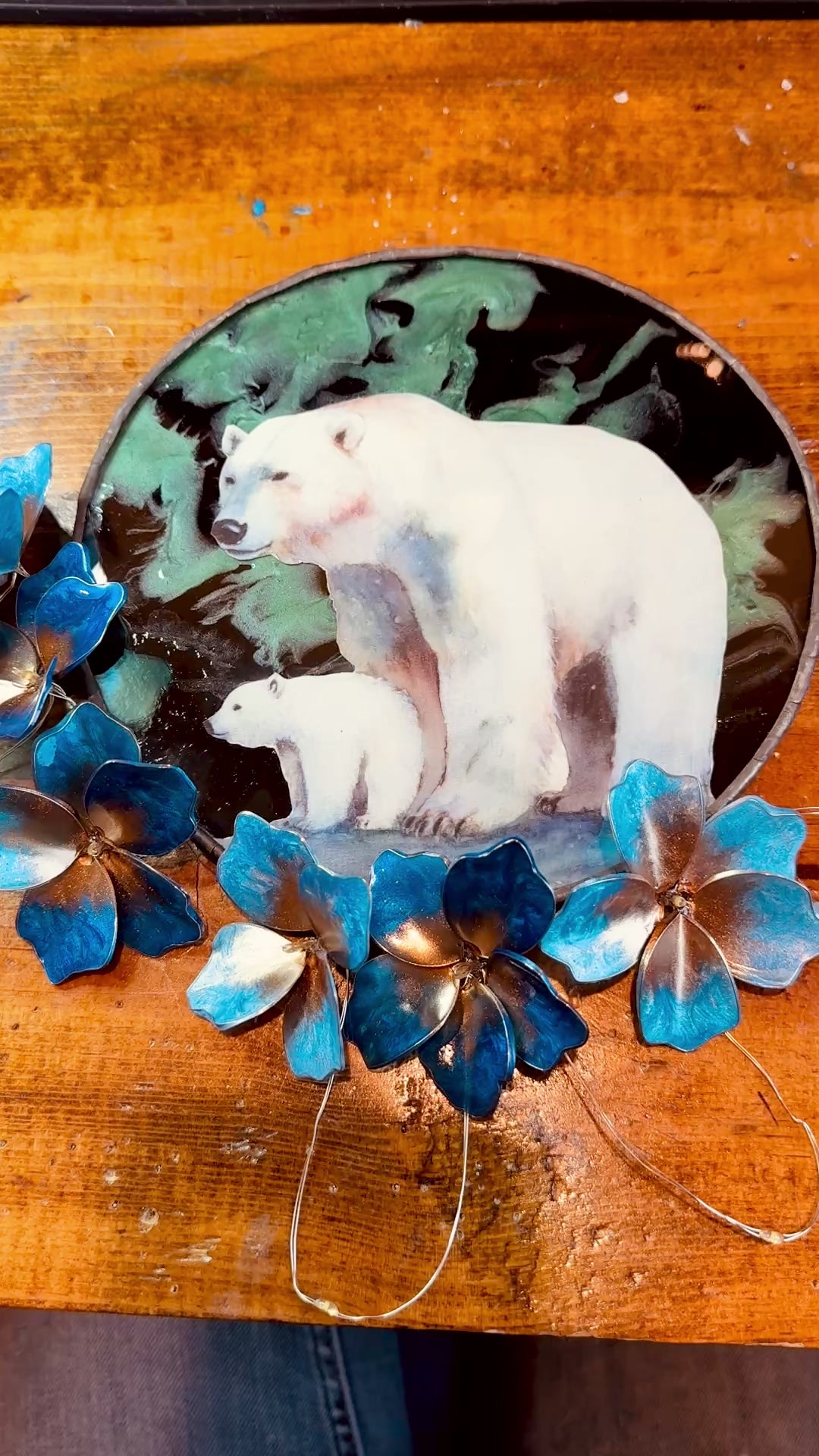 Aurora Polar Bears